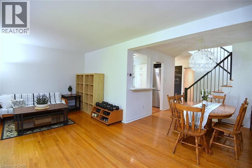 49 PARK Street E - 13