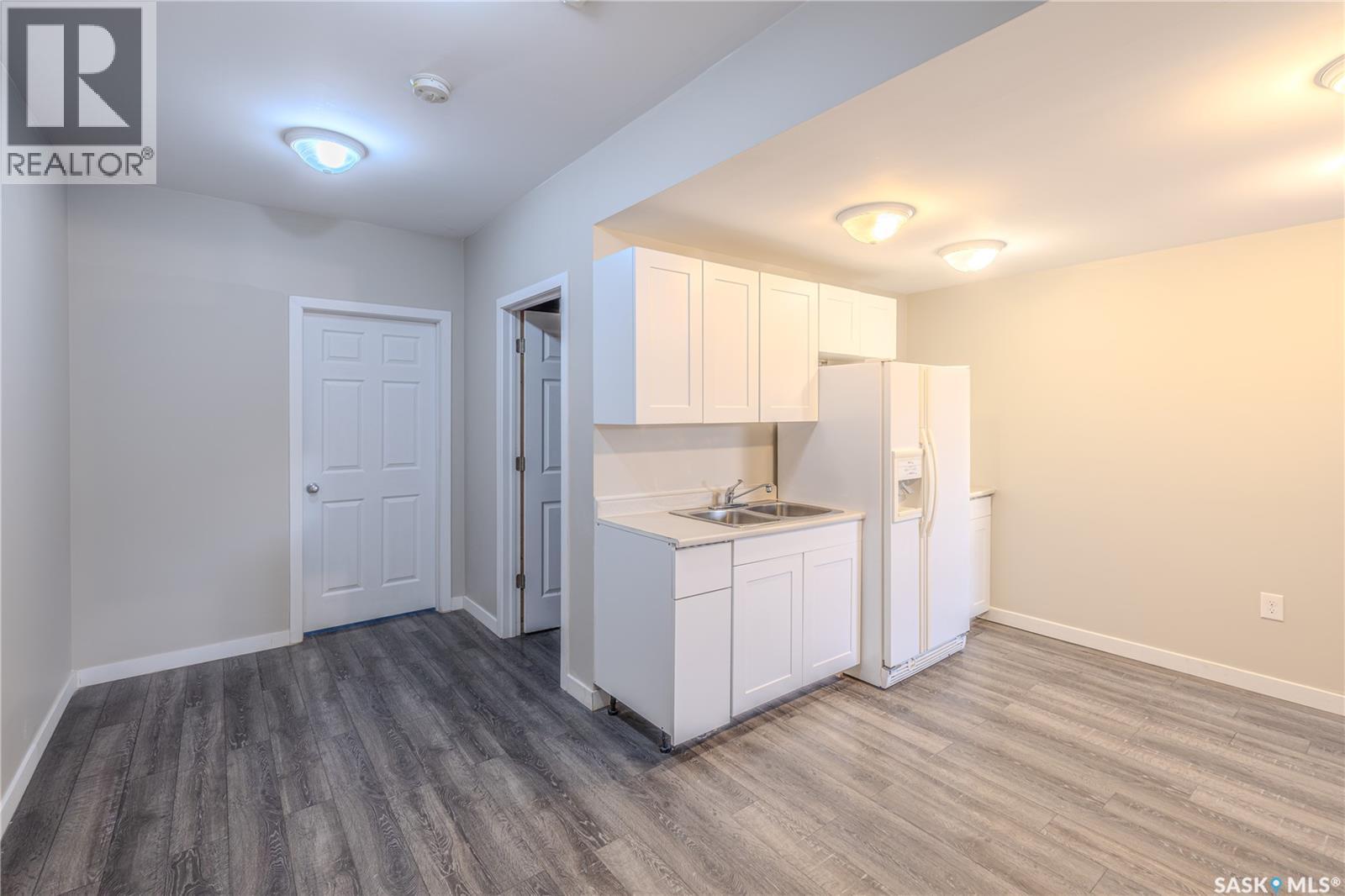 254 MacInnes STREET - 21