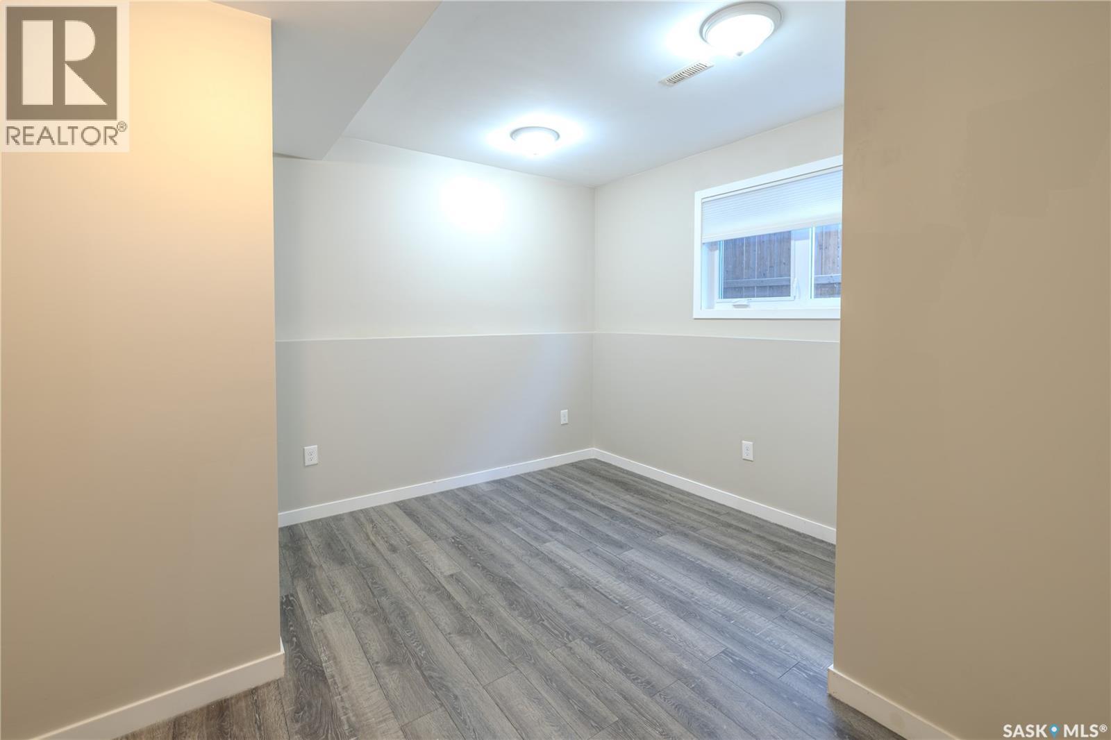 254 MacInnes STREET - 24