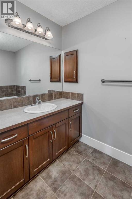 #213 77 George Fox Trail W - 19
