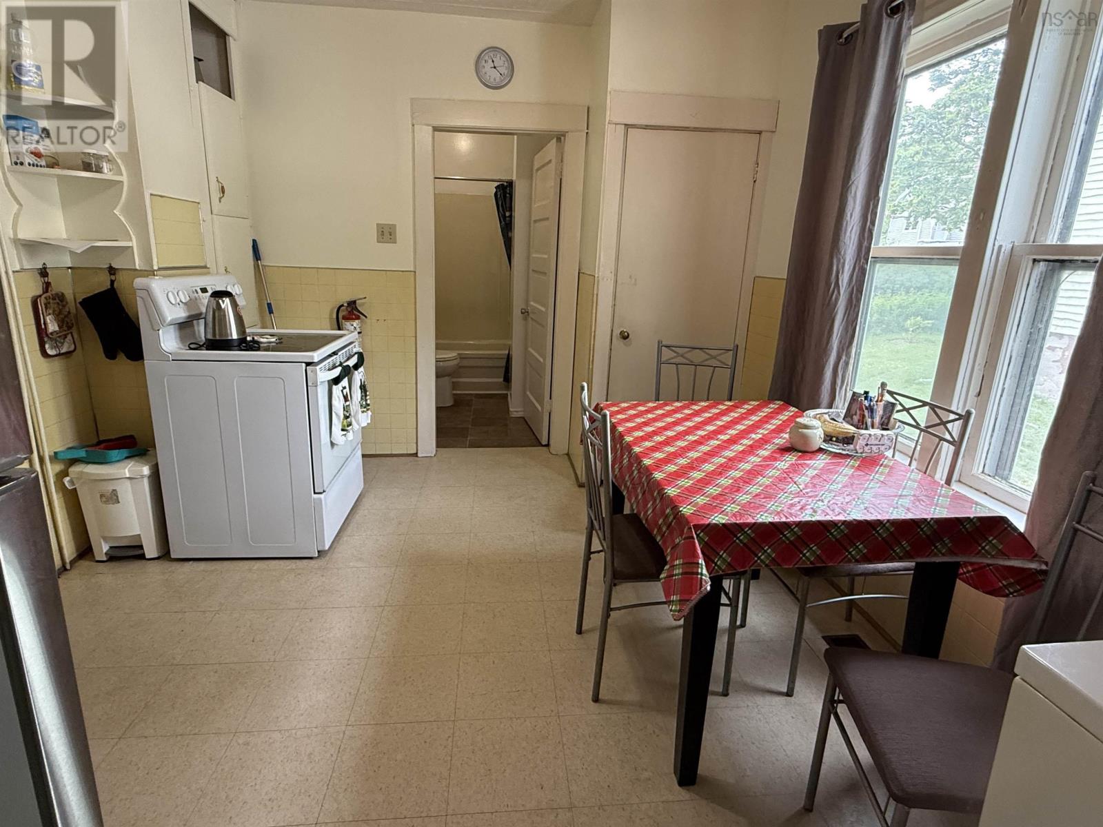 65 View Street - 13