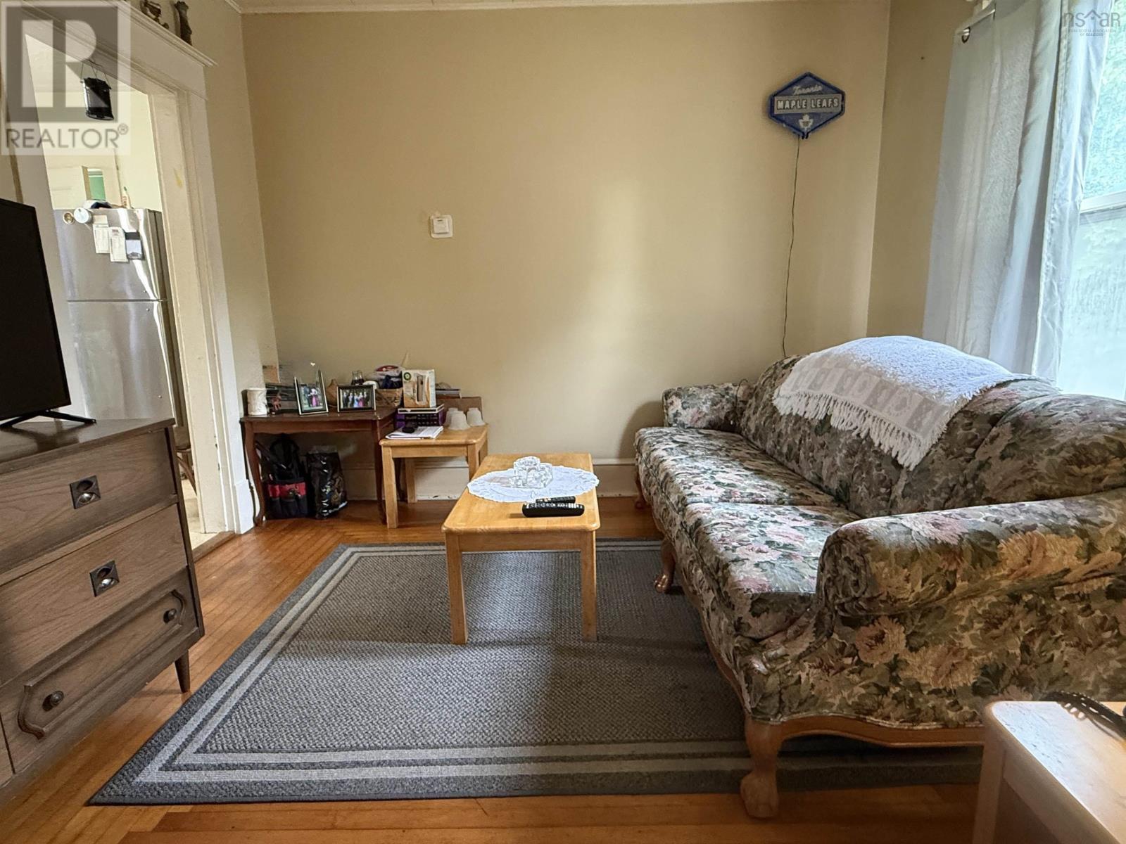 65 View Street - 18