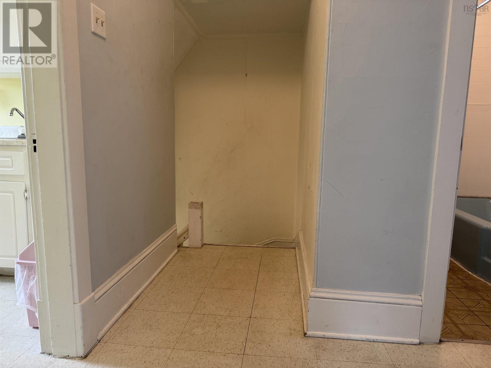 65 View Street - 29
