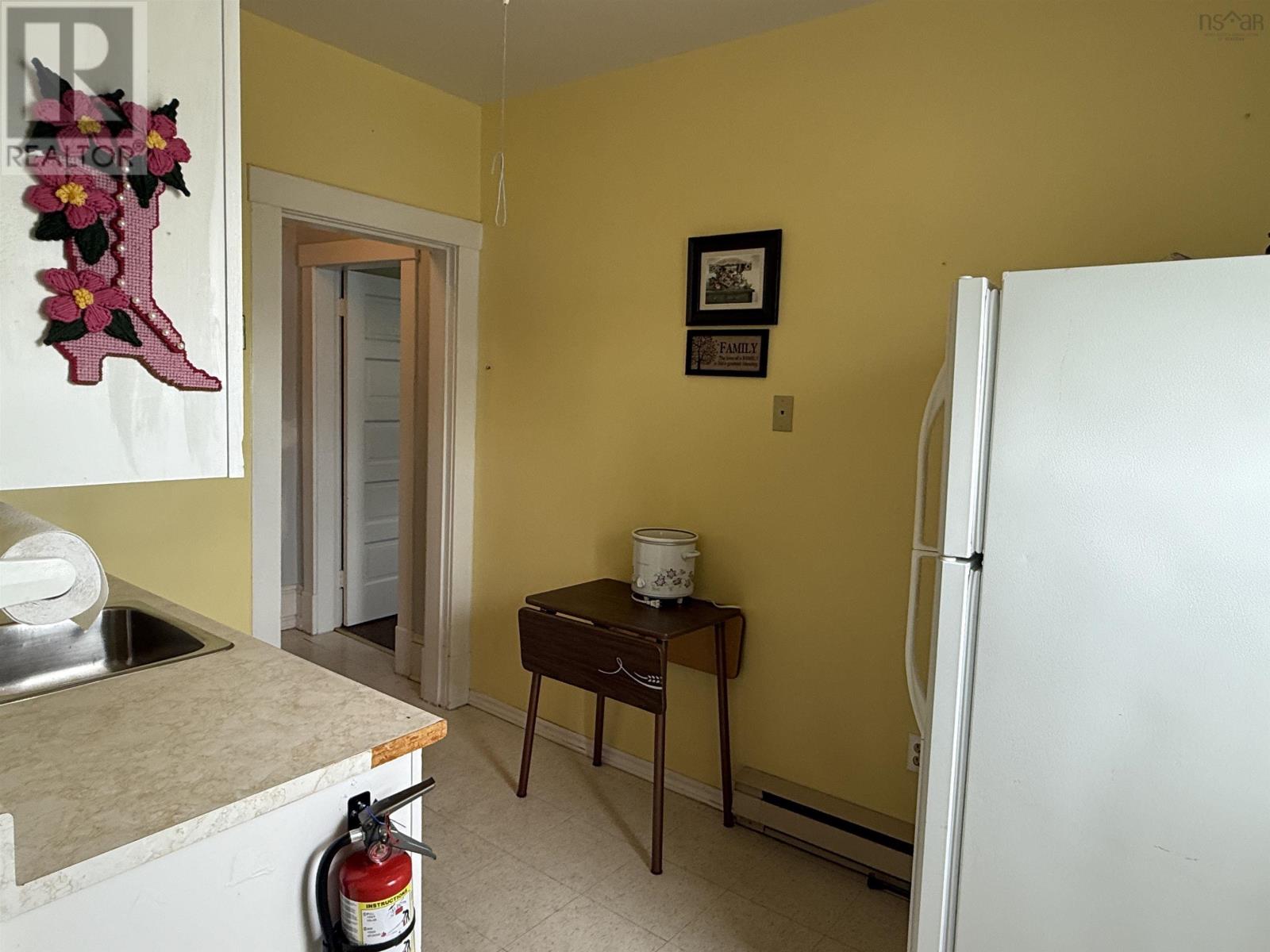 65 View Street - 33