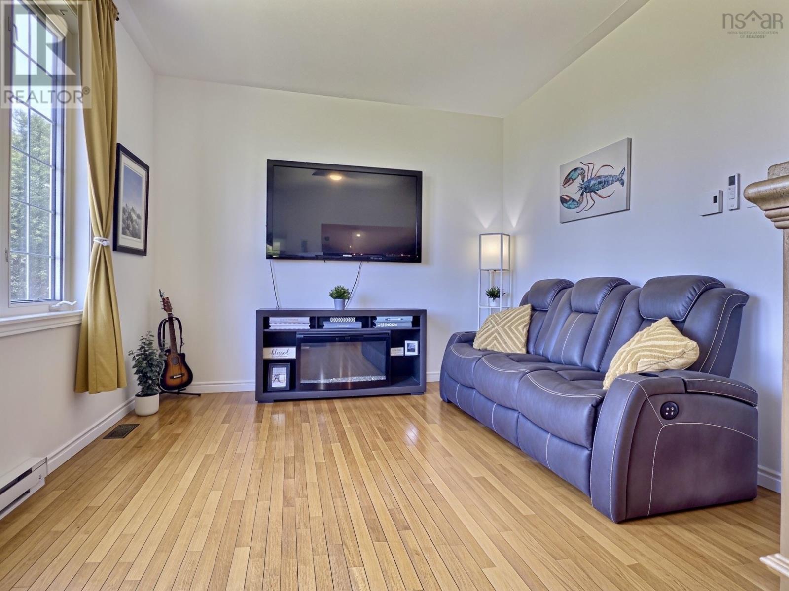 88 PEMBROKE LAKE ROAD - 10