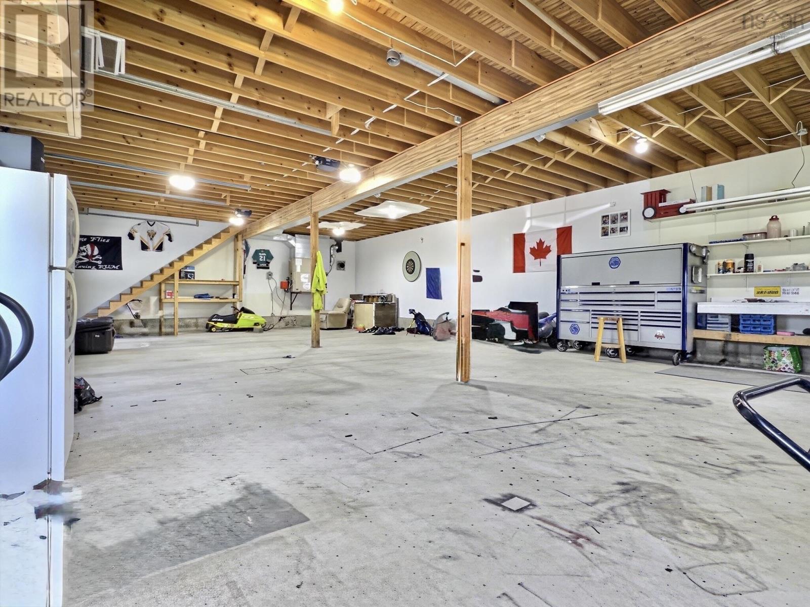 88 PEMBROKE LAKE ROAD - 26