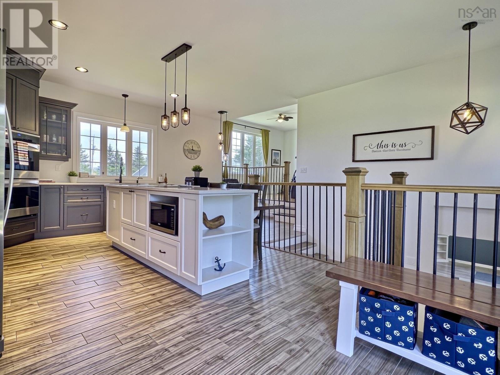 88 PEMBROKE LAKE ROAD - 5