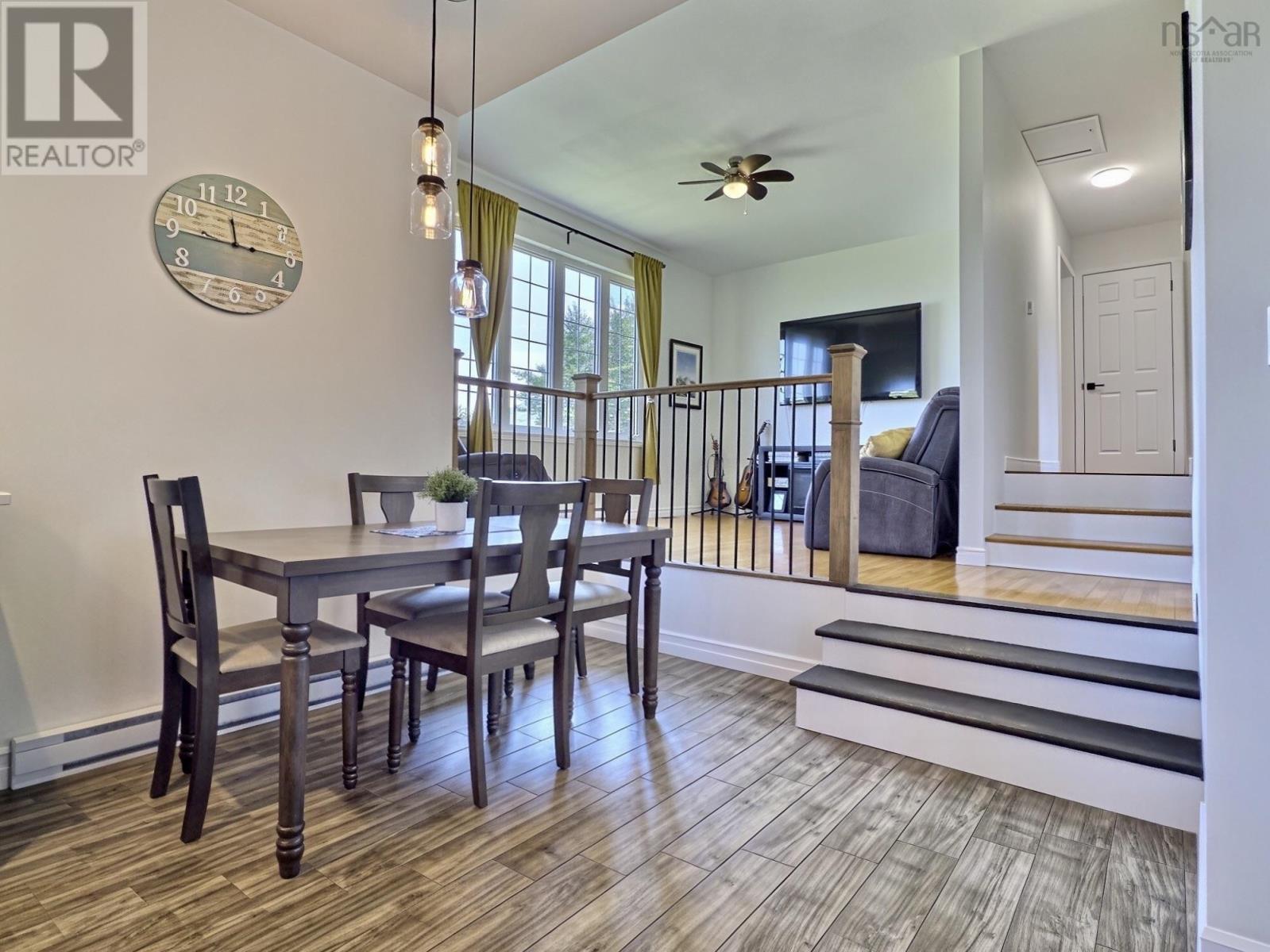 88 PEMBROKE LAKE ROAD - 9