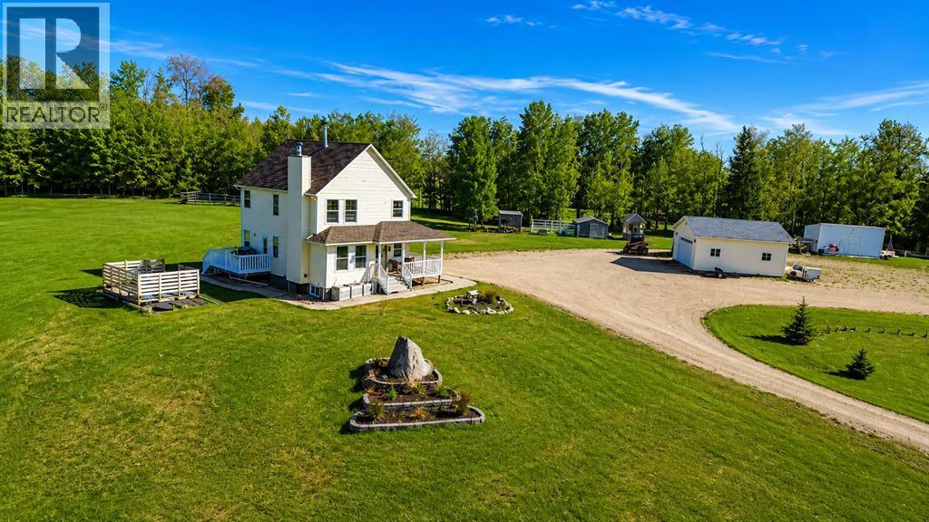 42, 113033 Township Road 592 - 1