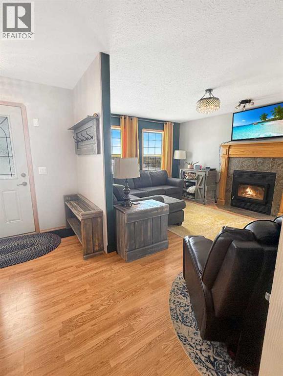 42, 113033 Township Road 592 - 12