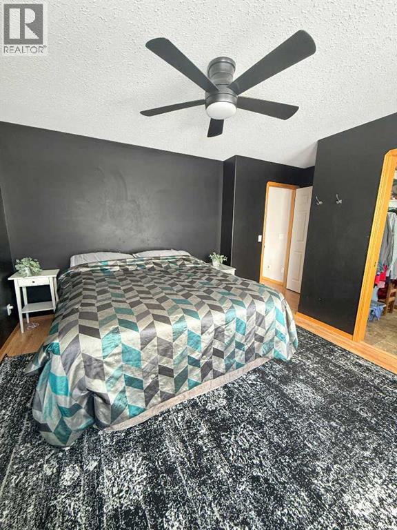 42, 113033 Township Road 592 - 18