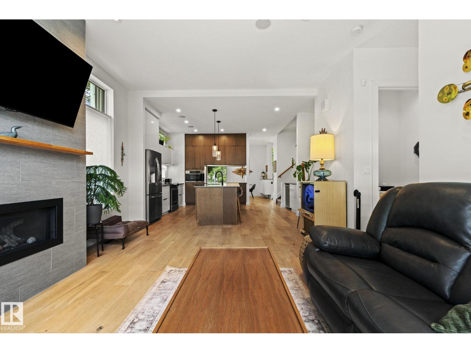 14379 92A AV NW - 13