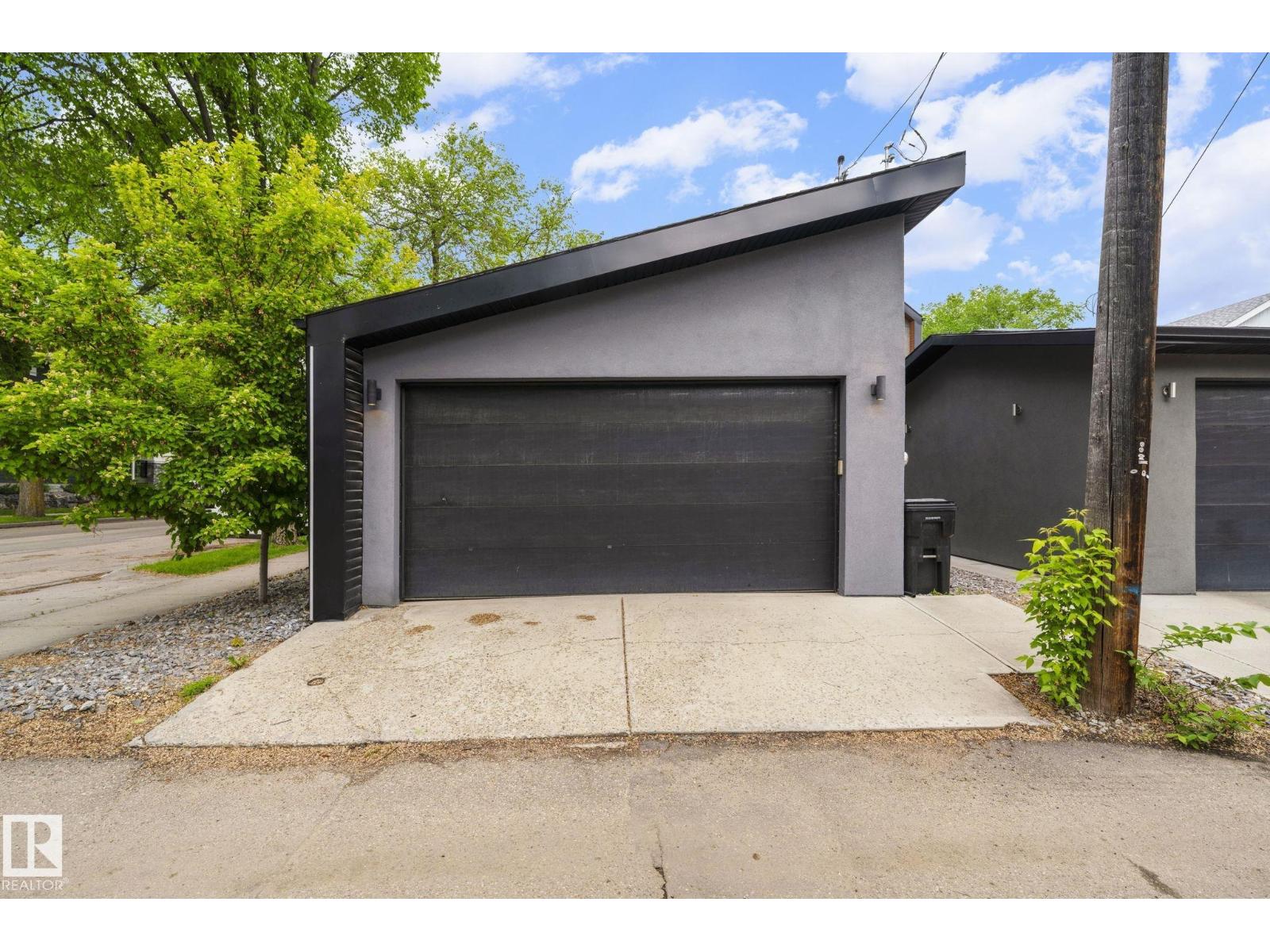 14379 92A AV NW - 57