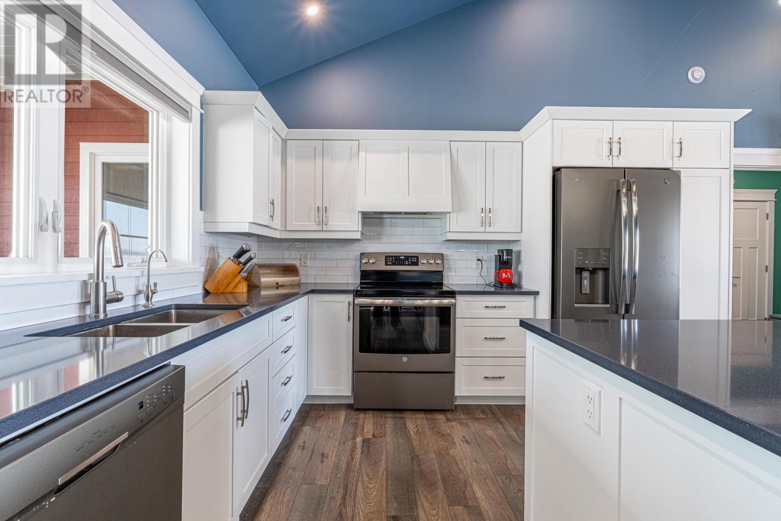 132 MORRISON Lane - 20