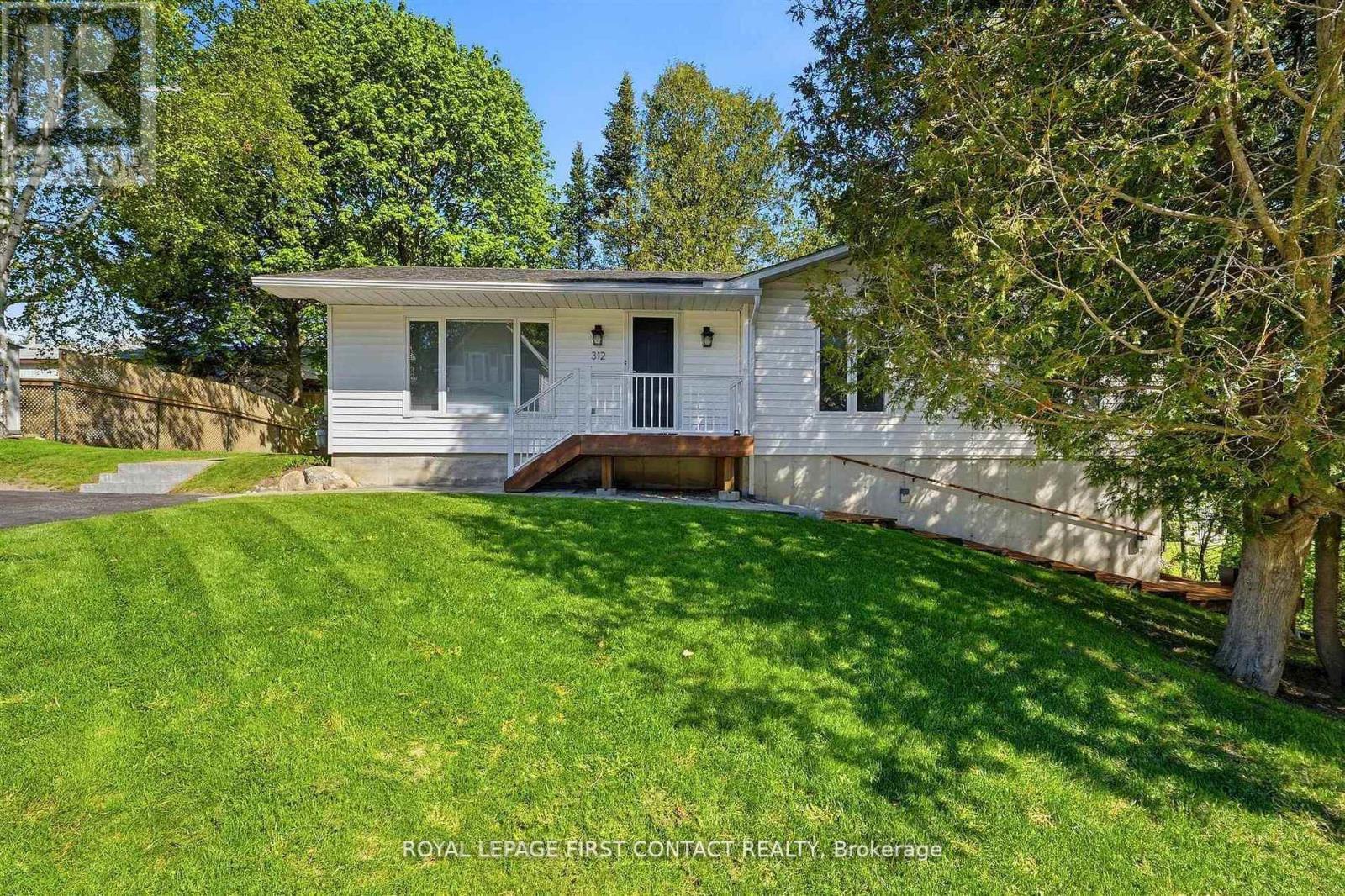 312 BARNETT AVENUE - 1