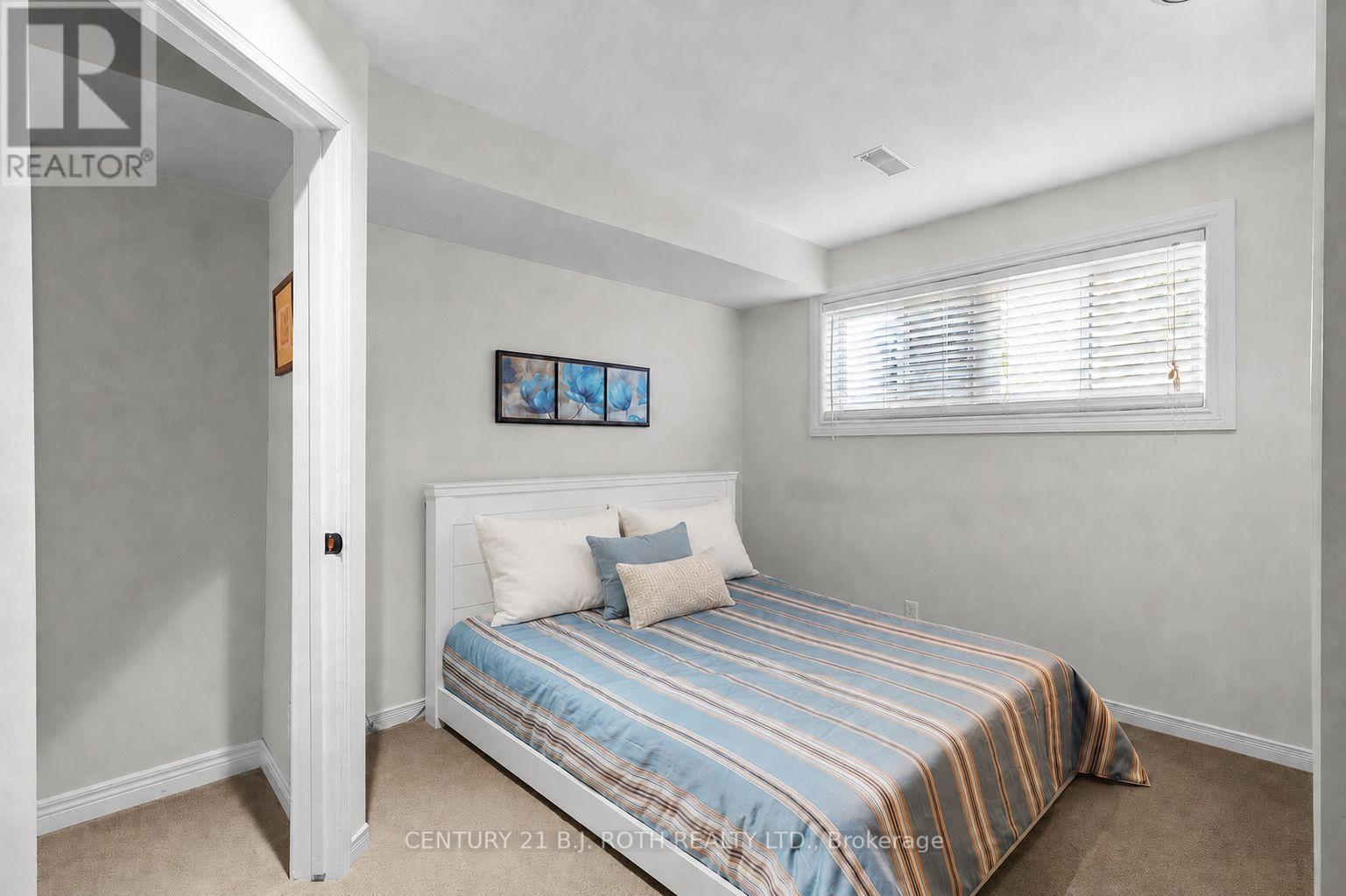 305 PARK STREET - 17