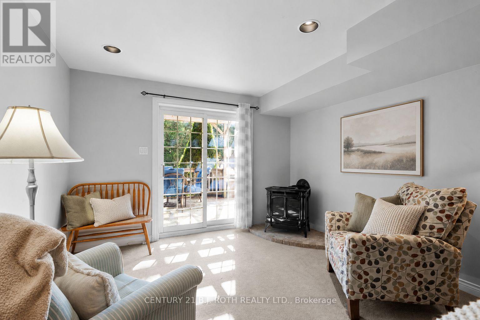 305 PARK STREET - 23