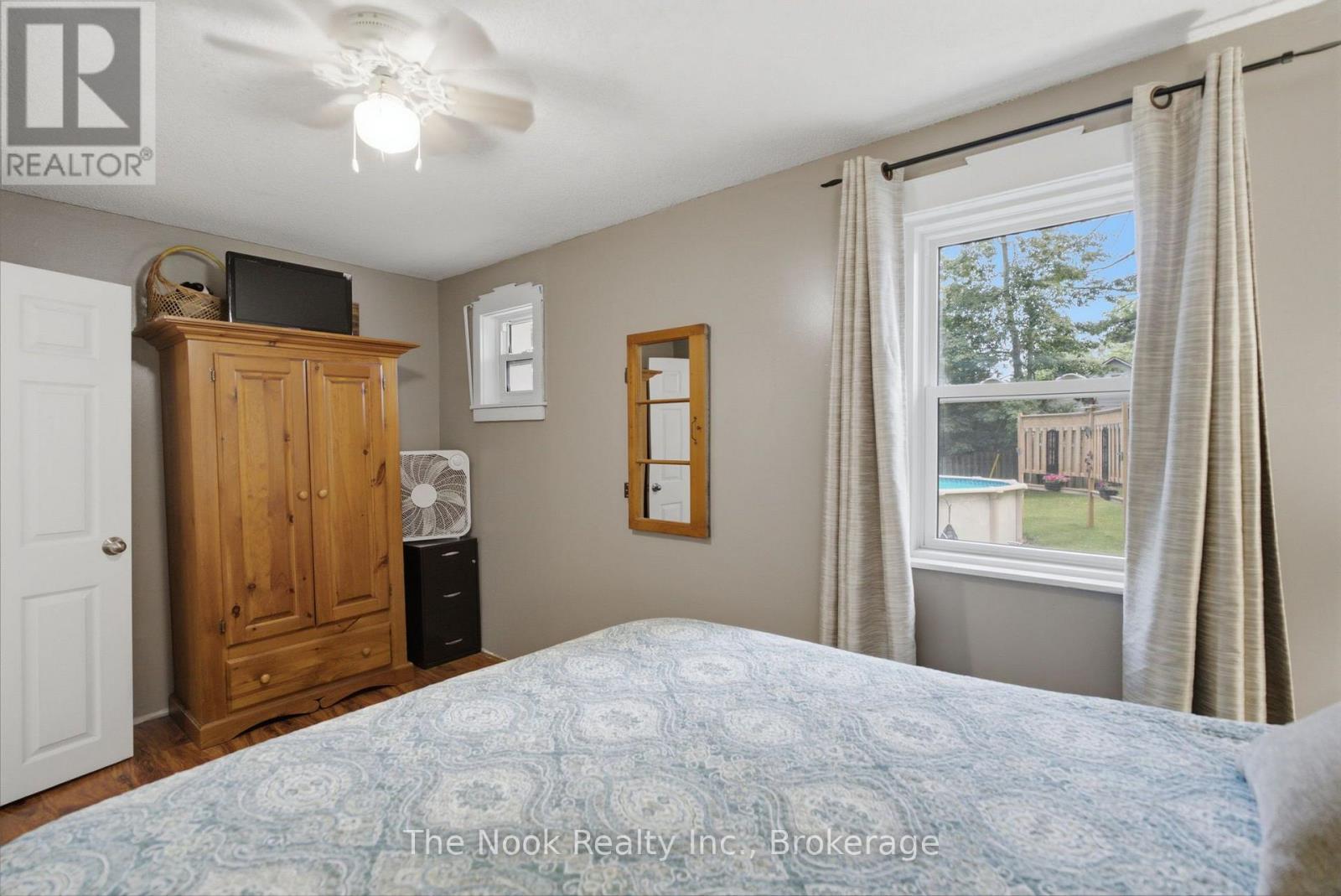 5203 VALLEYVIEW CRESCENT - 26