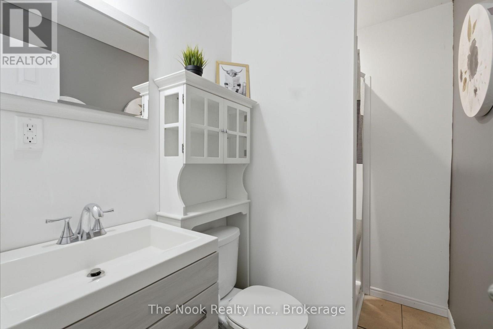 5203 VALLEYVIEW CRESCENT - 38