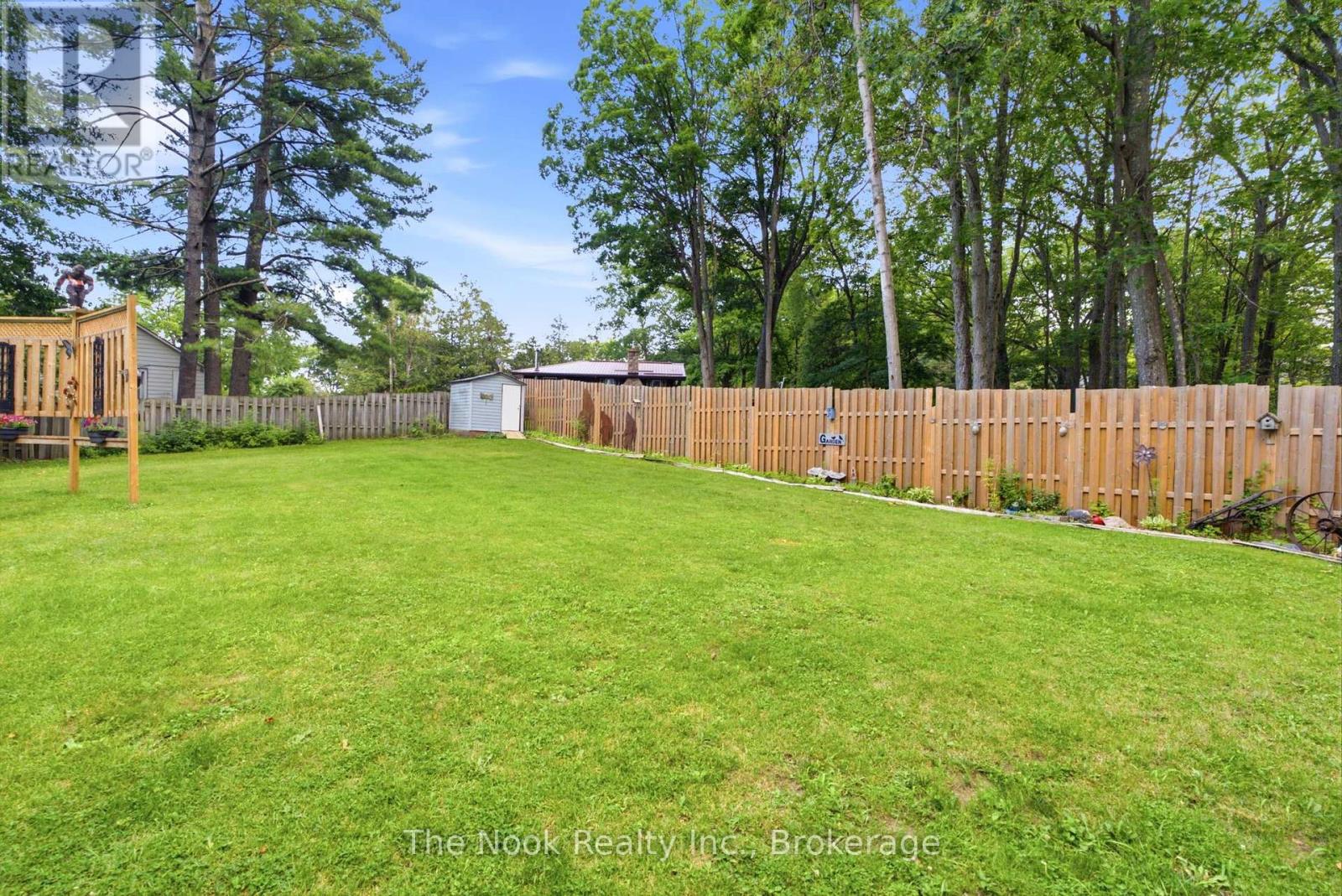 5203 VALLEYVIEW CRESCENT - 46