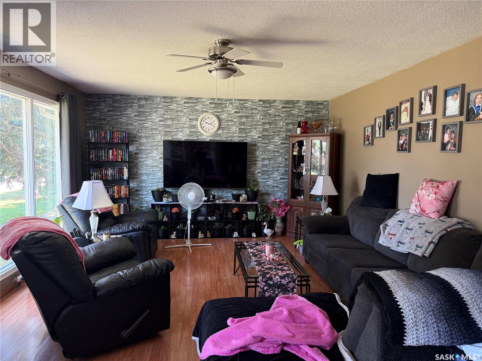 409 McKay STREET - Image 4