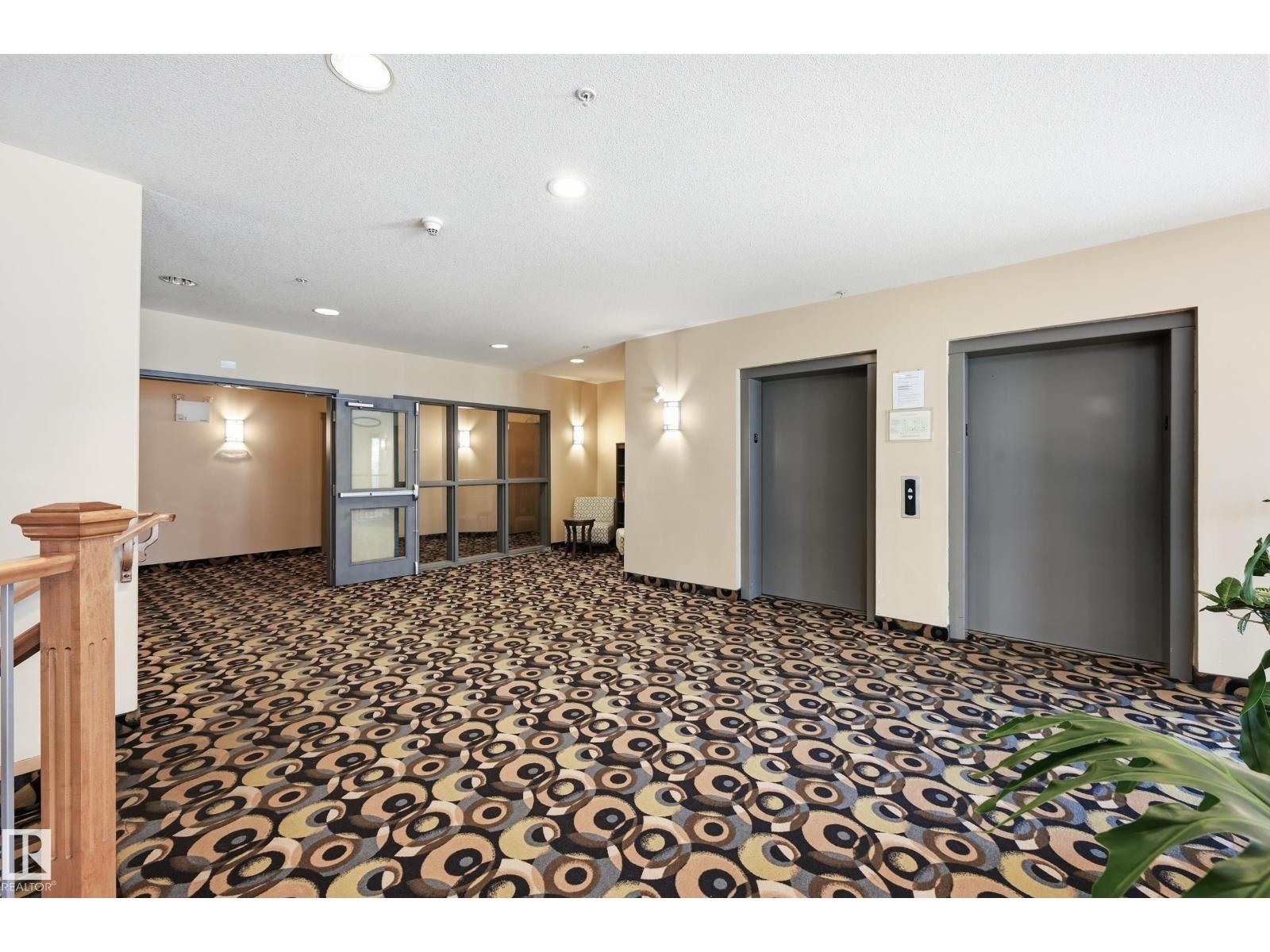 #119 10121 80 AV NW - 28