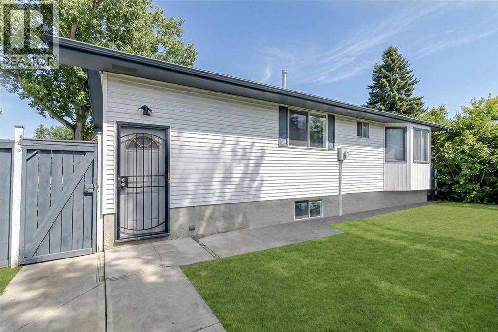 3523 48 Street NE - 44