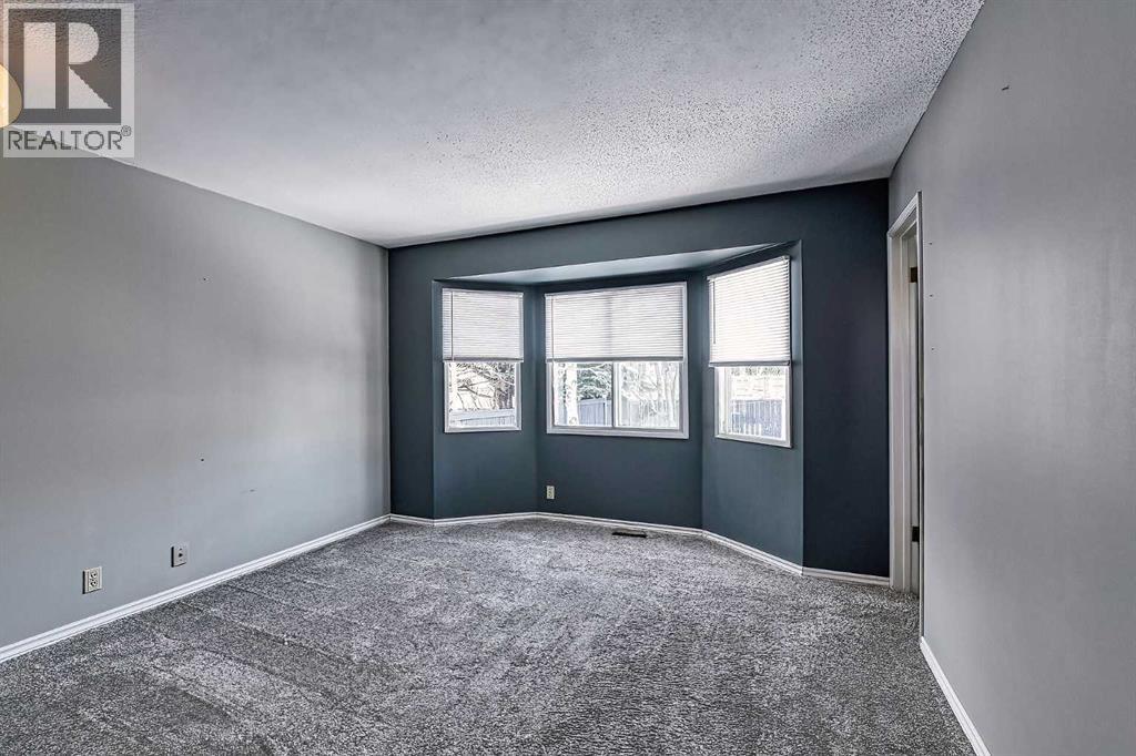 3523 48 Street NE - 19