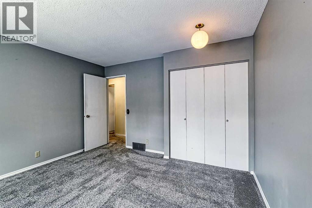 3523 48 Street NE - 20