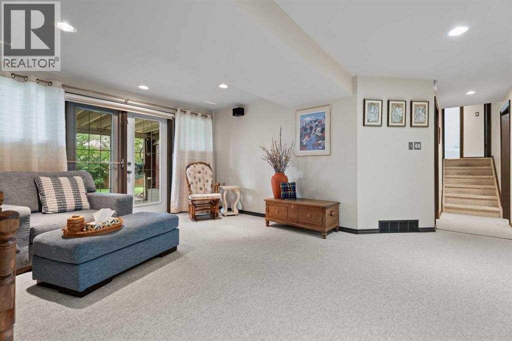 15 Lock Crescent - 28