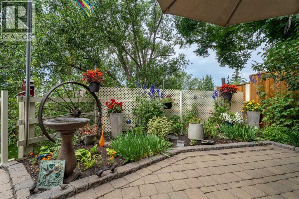15 Lock Crescent - 36