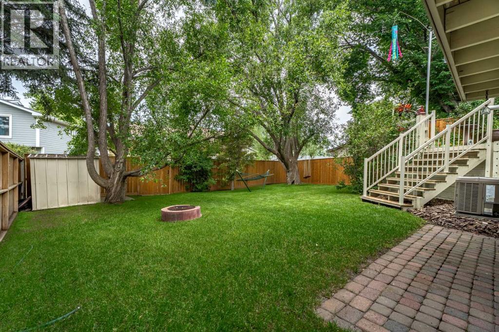 15 Lock Crescent - 44