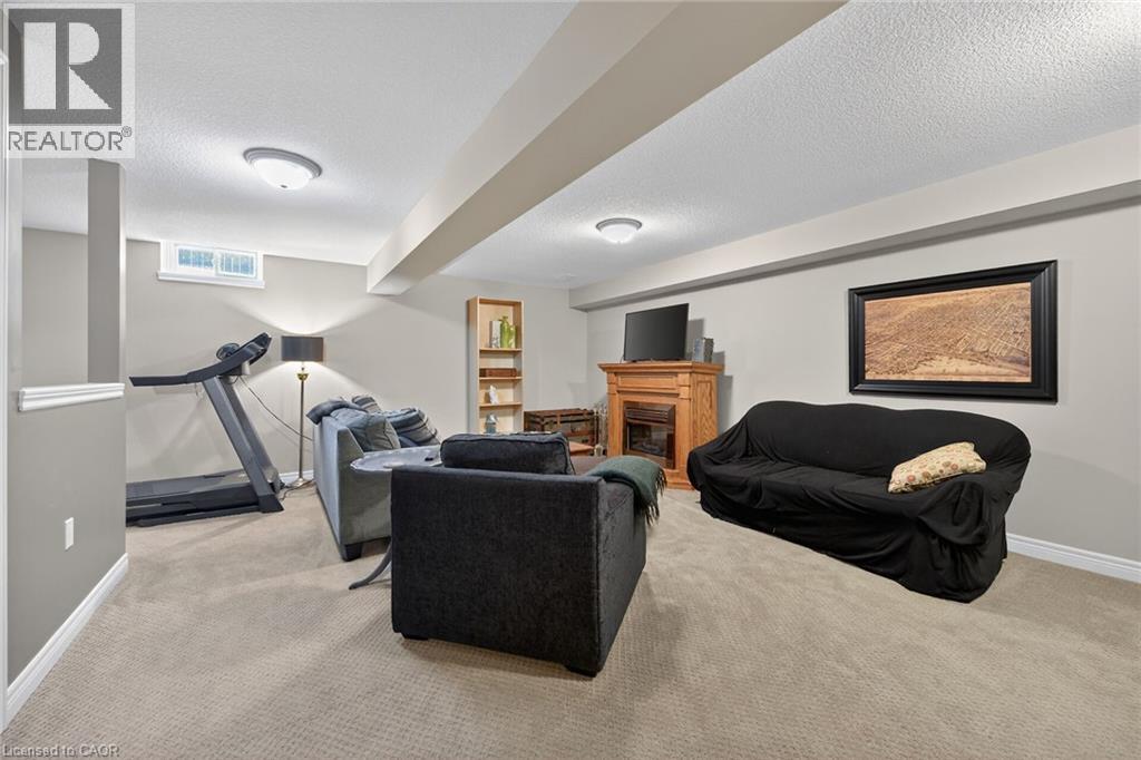 6 GADDYE Lane - Image 40
