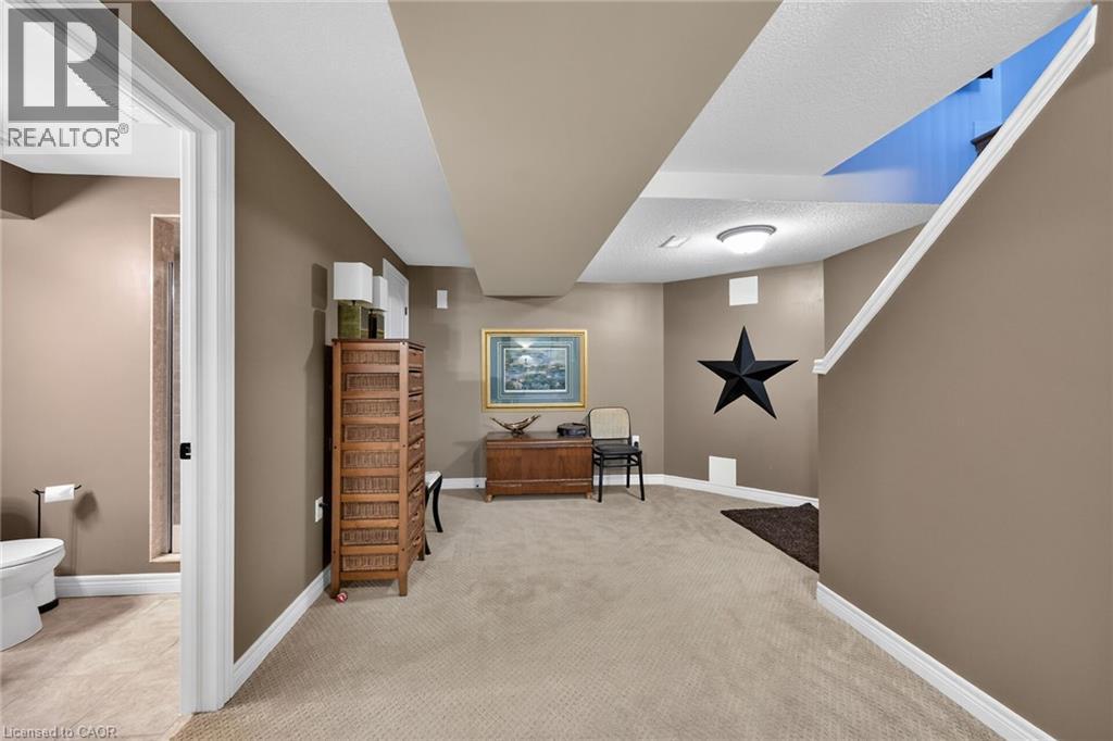 6 GADDYE Lane - Image 33