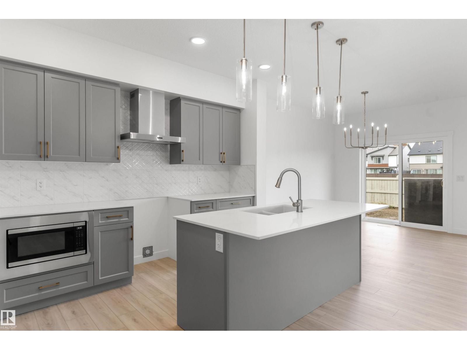 1852 187 ST NW - 17