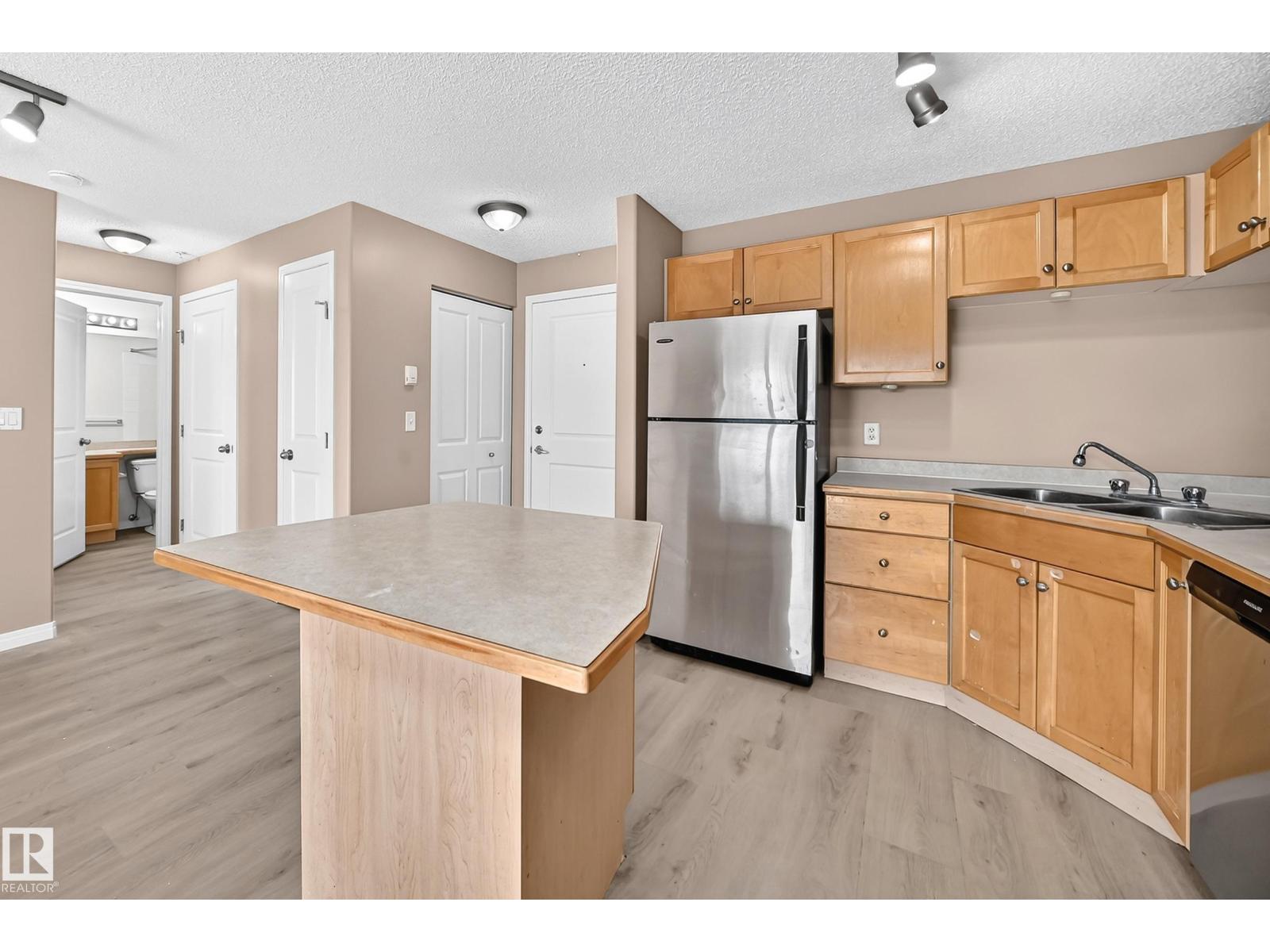 #317 245 EDWARDS DR SW - 14
