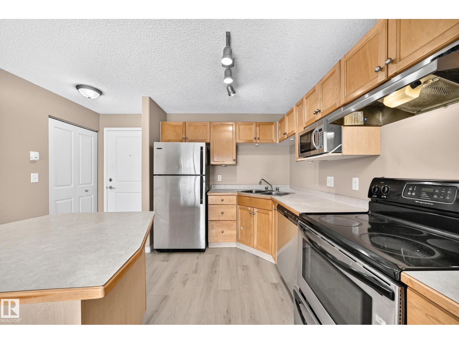 #317 245 EDWARDS DR SW - 6
