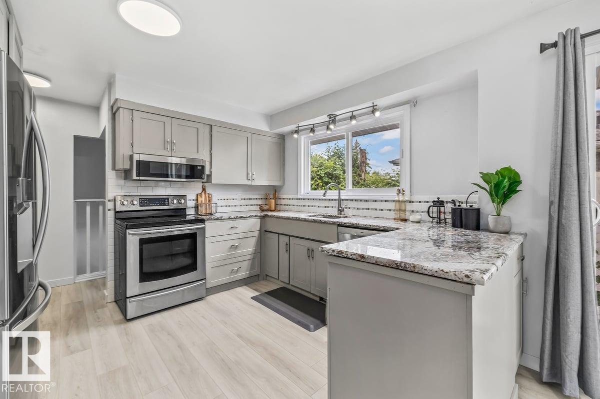 9304 128A AV NW - 10