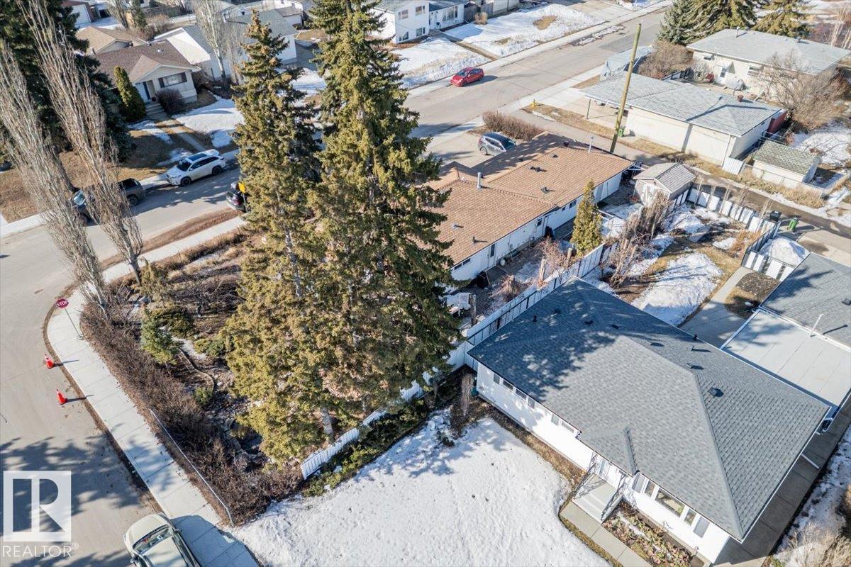 9304 128A AV NW - 55