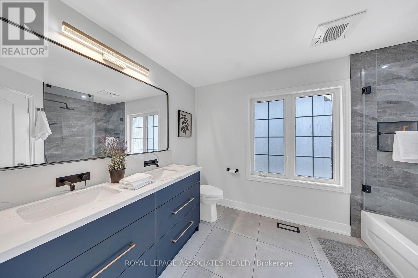 5 MEAD TERRACE - Image 32