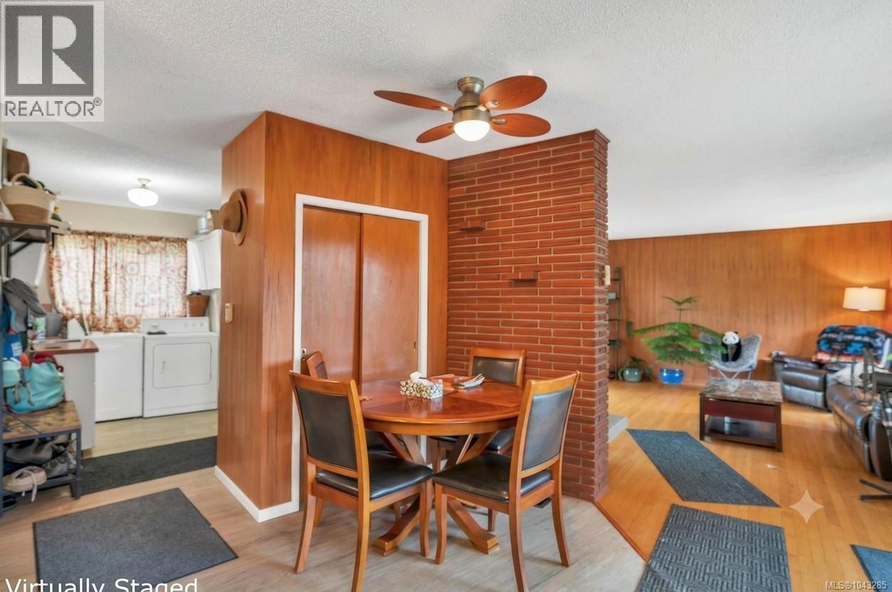 3479 Fraser Rd - 11