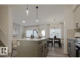927 17 Av Nw, Edmonton, AB T6T2X2 Photo 8