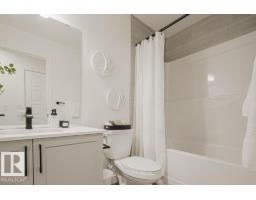 927 17 Av Nw, Edmonton, AB T6T2X2 Photo 35