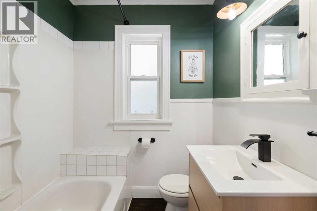 2115 14 Street SW - 14
