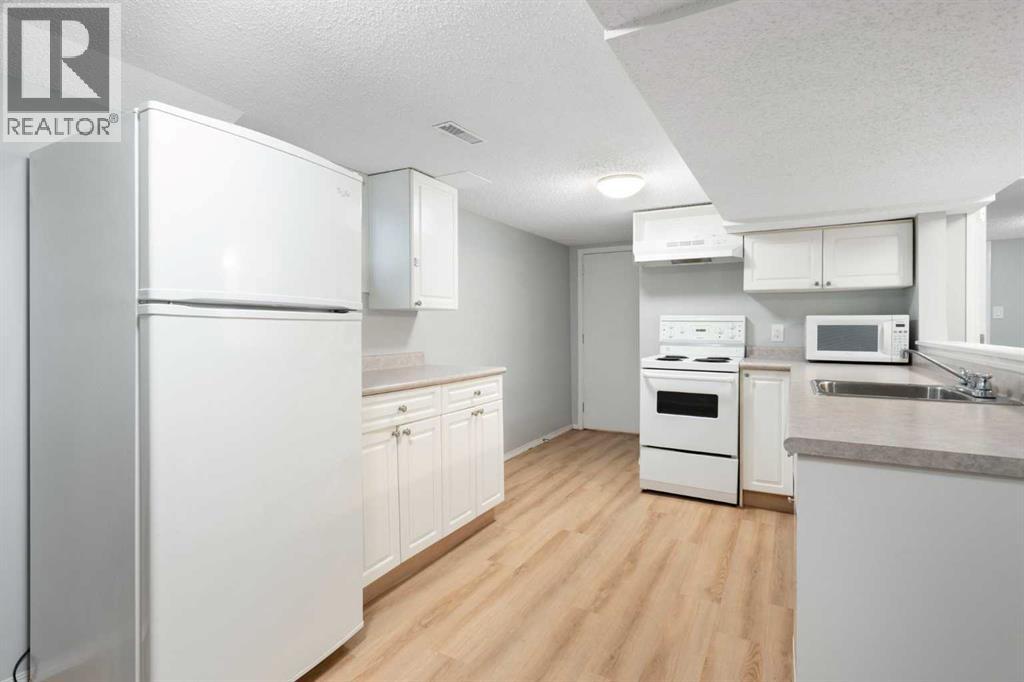 2115 14 Street SW - 20