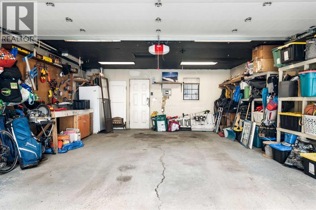 2115 14 Street SW - 33