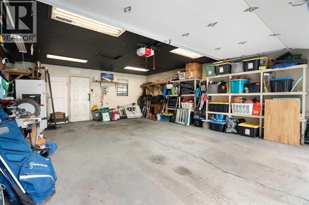 2115 14 Street SW - 34