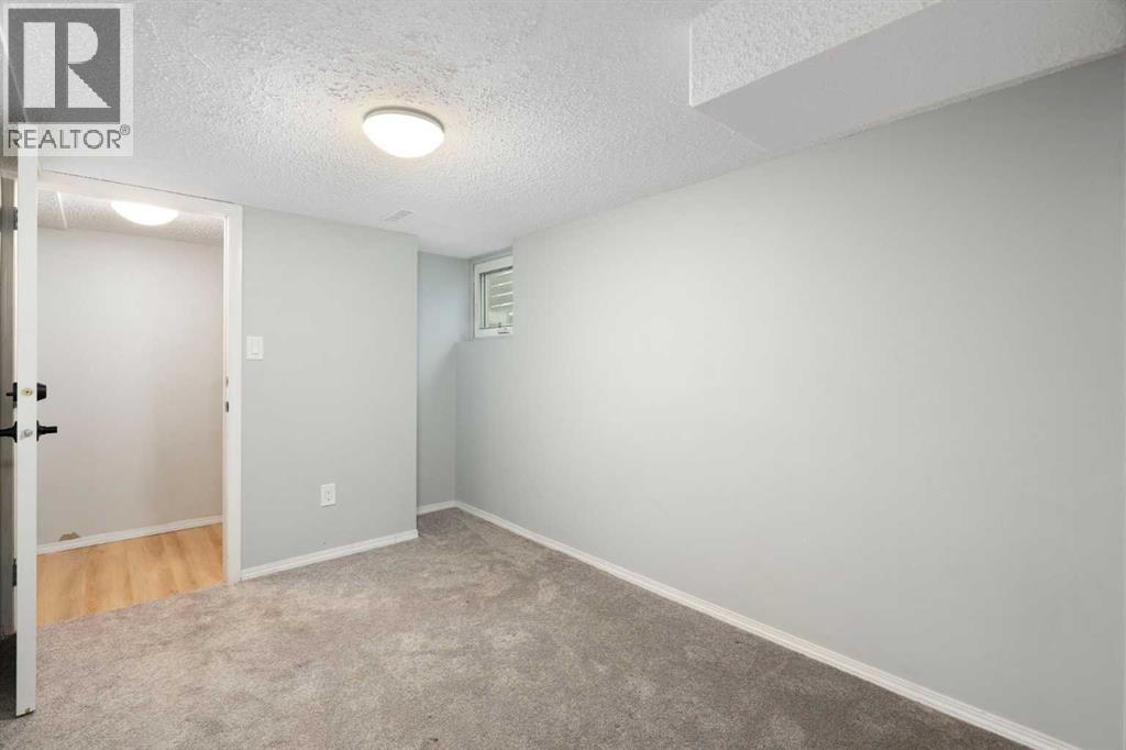 2115 14 Street SW - 25