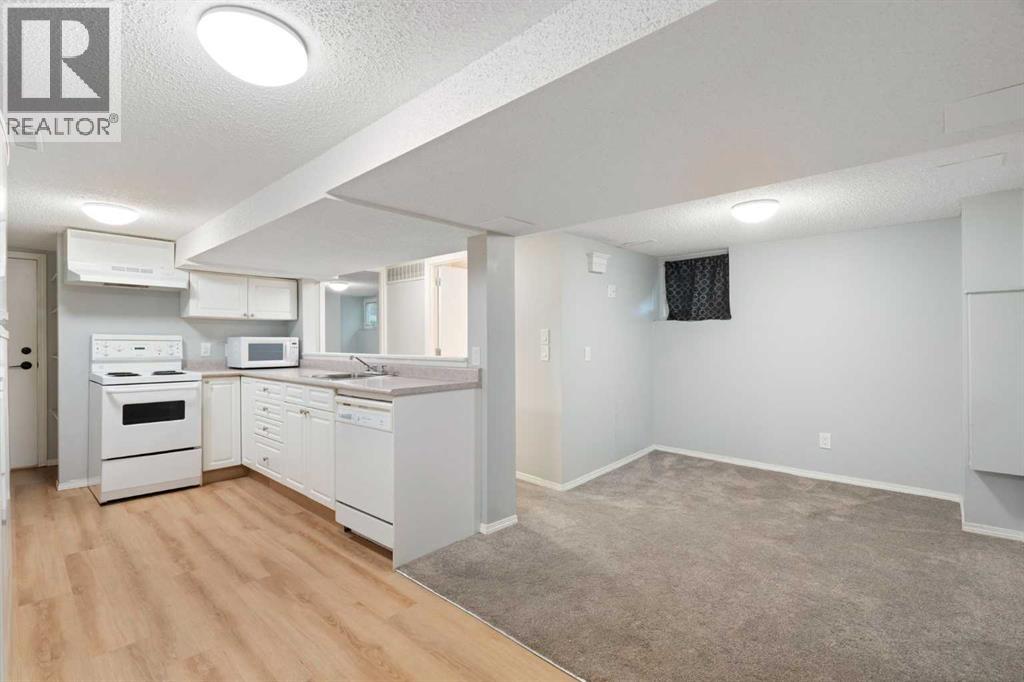 2115 14 Street SW - 21