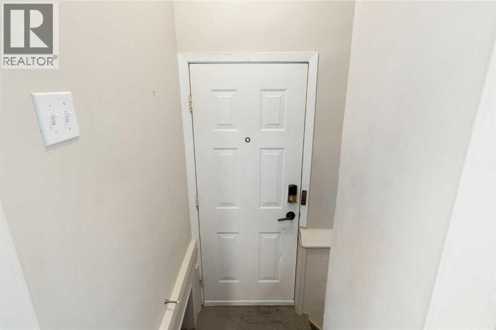 2115 14 Street SW - 28
